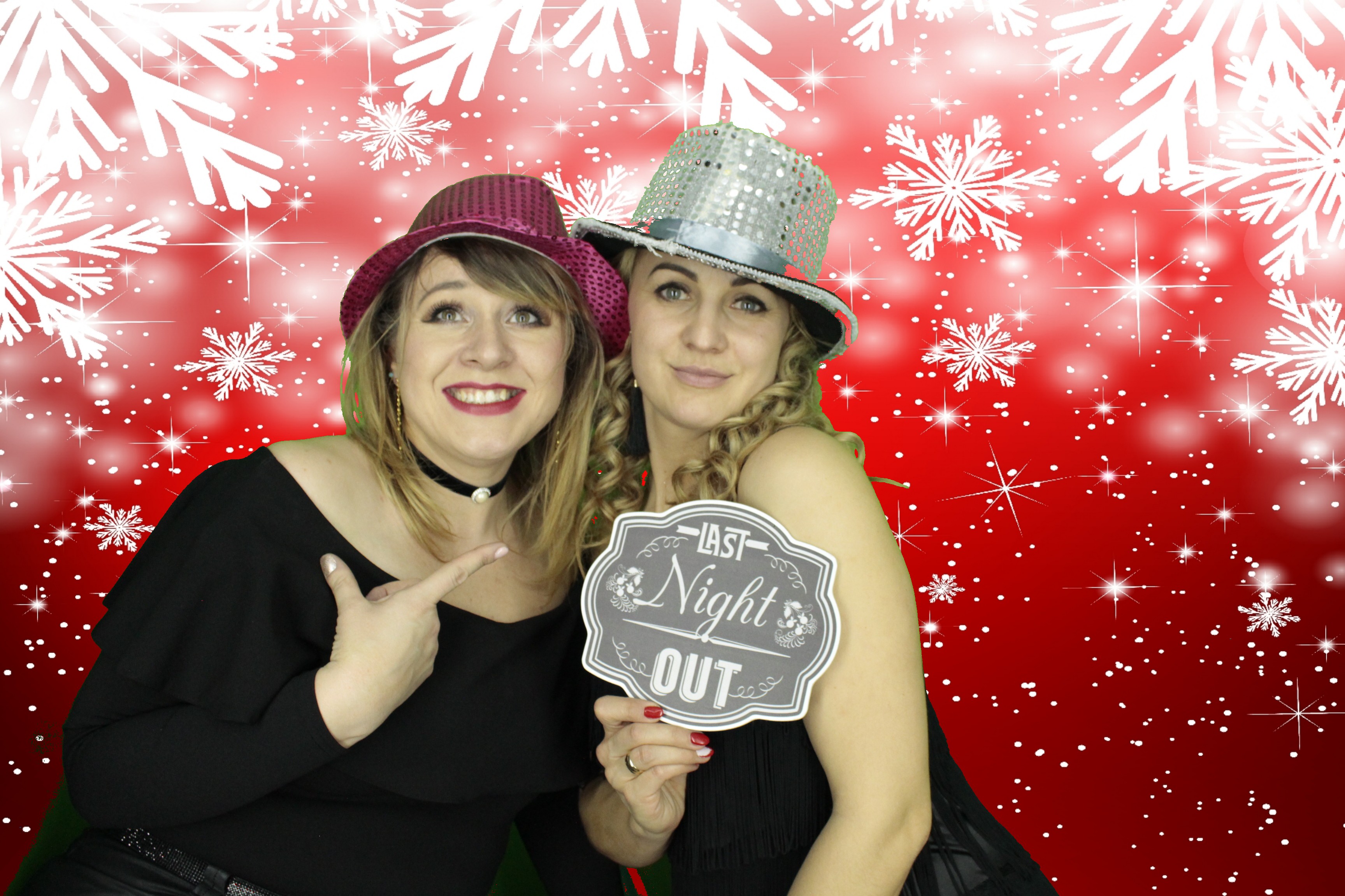 Ocean Network Express Christmas Party 2019 | View more photos from the event at gallery.myphotoboothexperience.co.uk/u/MyPhotoBoothExperienceLtd/Ocean-Network-Express-Christmas-Party-2019